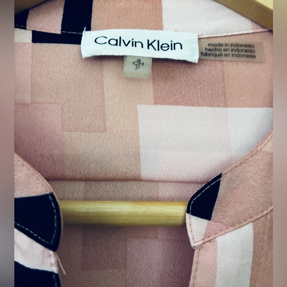 Calvin Klein Pink and Black Geometric Blouse - Picture 7 of 8